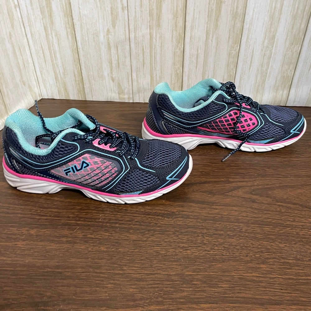 Blue tennis shoes